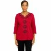 Wholesale ✨ Alfred-Dunner Tops 👩 Womens Alfred Dunner Empire State Center Scroll Embroidery Top 🛒