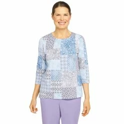 Coupon 🤩 Alfred-Dunner Tops 👩 Womens Alfred Dunner Victoria Falls Texture Patchwork Knit Blouse 🔥